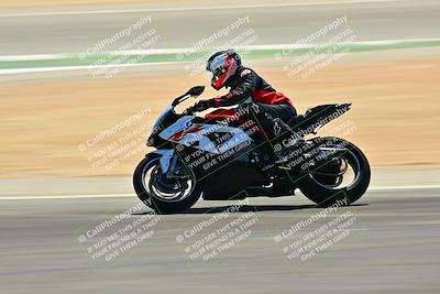 media/Sep-07-2025-TrackXperience (Sun) [[ee17e62fad]]/Level 1/Session 4 (Lower Chicane)/